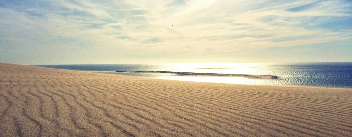 THE FIRST SUNBATHS IN ARCACHON